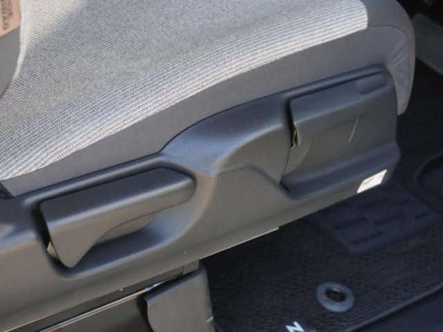 N-BOX ファッションスタイル デモカー 9インチナビ バックカメラ ドラレコ ETC 渋滞追従クルーズコントロール 両側電動スライドドア シートヒーター Bluetooth LEDヘッドライト 衝突被害軽減ブレーキ 禁煙車(43枚目)