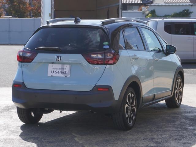 フィット ｅ：ＨＥＶクロスター　９インチナビ　バックカメラ　ドラレコ　ＥＴＣ　アダプティブクルーズコントロール　Ｂｌｕｅｔｏｏｔｈ　ＵＳＢ入力端子　ＬＥＤヘッドライト　衝突被害軽減ブレーキ　障害物センサー　純正アルミホイール　禁煙車（15枚目）