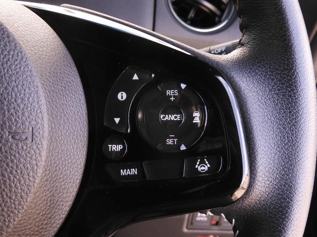 ◆アダプティブクルーズコントロール◆予め設定した車速内でクルマが自動的に加減速。前走車との適切な車間距離を維持しながら追従走行します。【ＬＫＡＳ】車線維持支援システムでステアリング操作を支援。