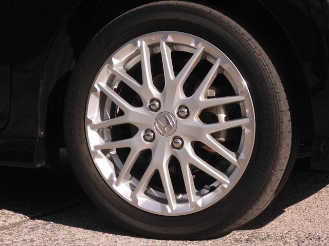 ◆アルミホイール装着車です！これで足元まわりもおしゃれにきまります！