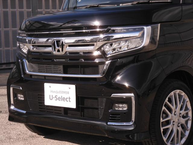 ◆フォグライト◆　霧などの悪天候時、自車の位置を示すとともに前方や路肩が見えずらい時、近い位置をワイドに照らしてくれます