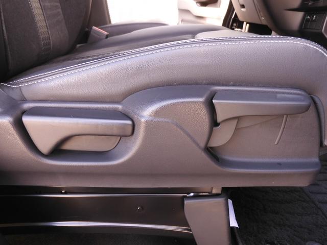 ◆シートハイトアジャスター◆運転席を上下に高さ調節ができます！運転ポジションを体格に合わせてシート調整できます。