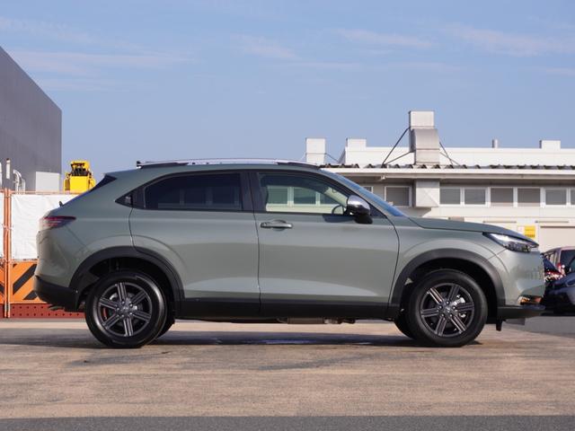 ヴェゼル ｅ：ＨＥＶＸ・ＨｕＮＴパッケージ　デモカー　９インチナビ　バックカメラ　ドラレコ　ＥＴＣ　渋滞追従クルーズコントロール　Ｂｌｕｅｔｏｏｔｈ　ＵＳＢ入力端子　ＬＥＤヘッドライト　衝突被害軽減ブレーキ　純正アルミホイール　禁煙車（26枚目）