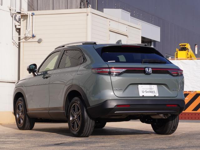 ヴェゼル ｅ：ＨＥＶＸ・ＨｕＮＴパッケージ　デモカー　９インチナビ　バックカメラ　ドラレコ　ＥＴＣ　渋滞追従クルーズコントロール　Ｂｌｕｅｔｏｏｔｈ　ＵＳＢ入力端子　ＬＥＤヘッドライト　衝突被害軽減ブレーキ　純正アルミホイール　禁煙車（27枚目）