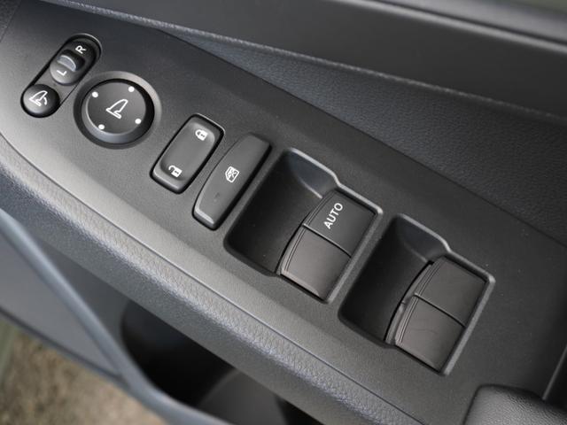 ヴェゼル ｅ：ＨＥＶＸ・ＨｕＮＴパッケージ　デモカー　９インチナビ　バックカメラ　ドラレコ　ＥＴＣ　渋滞追従クルーズコントロール　Ｂｌｕｅｔｏｏｔｈ　ＵＳＢ入力端子　ＬＥＤヘッドライト　衝突被害軽減ブレーキ　純正アルミホイール　禁煙車（42枚目）