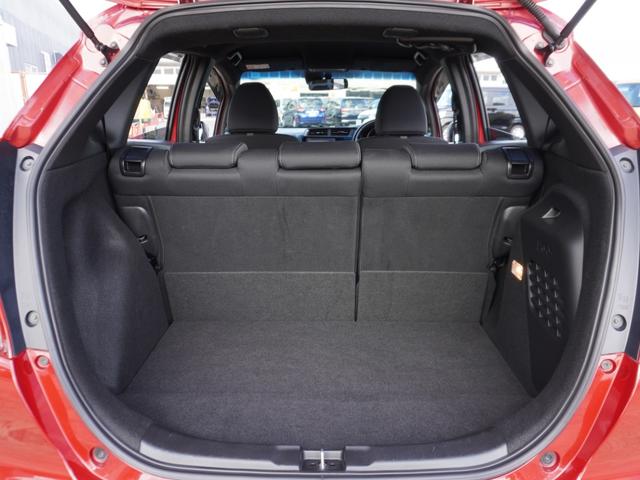 フィットハイブリッド Ｓホンダセンシング　ワンオーナー　７インチ純正フルセグナビＲカメラ　ＥＴＣ　クルコン　パドル付本革ハンドル　プラクラ付エアコン　Ｂｌｕｅｔｏｏｔｈ　ＵＳＢ　ＬＥＤヘッド・フォグ　衝突軽減ブレーキ　純正１６アルミ　禁煙車（40枚目）