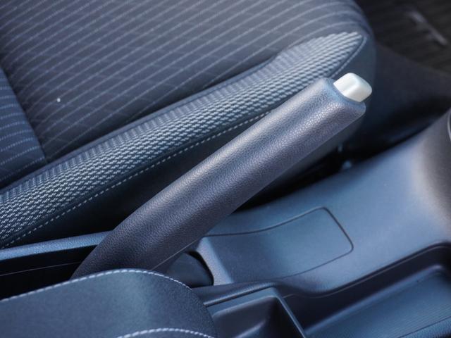 フィットハイブリッド Ｓホンダセンシング　ワンオーナー　７インチ純正フルセグナビＲカメラ　ＥＴＣ　クルコン　パドル付本革ハンドル　プラクラ付エアコン　Ｂｌｕｅｔｏｏｔｈ　ＵＳＢ　ＬＥＤヘッド・フォグ　衝突軽減ブレーキ　純正１６アルミ　禁煙車（57枚目）