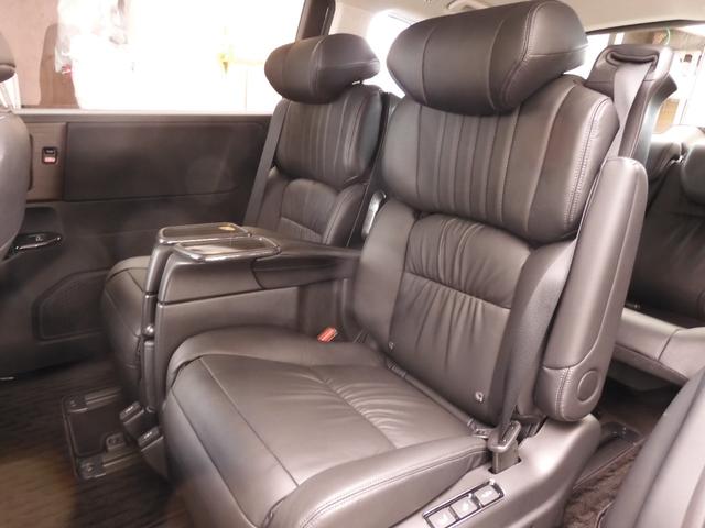 オデッセイハイブリッド e:HEVアブソルート・EX デモカー 11.4インチナビ+全周囲カメラ ナビ連動ドラレコ+ETC レザーシート 1・2列目シートヒーター付電動シート 3ゾーンコントロールエアコン ハンズフリー電動テールゲート 18インチアルミ(5枚目)