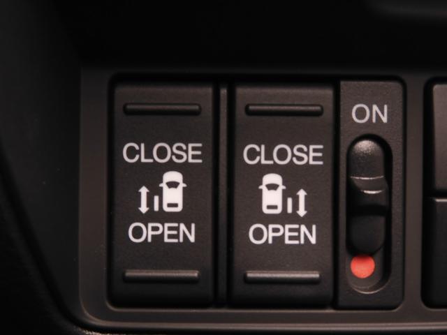 オデッセイハイブリッド e:HEVアブソルート・EX デモカー 11.4インチナビ+全周囲カメラ ナビ連動ドラレコ+ETC レザーシート 1・2列目シートヒーター付電動シート 3ゾーンコントロールエアコン ハンズフリー電動テールゲート 18インチアルミ(17枚目)