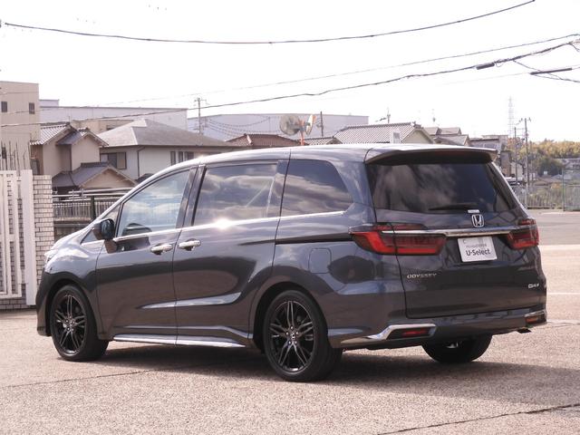 オデッセイハイブリッド e:HEVアブソルート・EX デモカー 11.4インチナビ+全周囲カメラ ナビ連動ドラレコ+ETC レザーシート 1・2列目シートヒーター付電動シート 3ゾーンコントロールエアコン ハンズフリー電動テールゲート 18インチアルミ(26枚目)