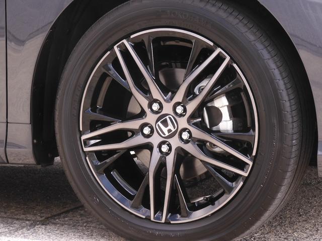 オデッセイハイブリッド e:HEVアブソルート・EX デモカー 11.4インチナビ+全周囲カメラ ナビ連動ドラレコ+ETC レザーシート 1・2列目シートヒーター付電動シート 3ゾーンコントロールエアコン ハンズフリー電動テールゲート 18インチアルミ(36枚目)