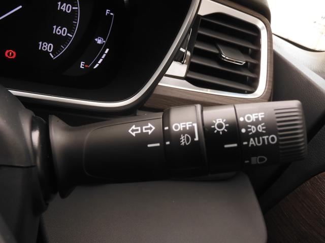 オデッセイハイブリッド e:HEVアブソルート・EX デモカー 11.4インチナビ+全周囲カメラ ナビ連動ドラレコ+ETC レザーシート 1・2列目シートヒーター付電動シート 3ゾーンコントロールエアコン ハンズフリー電動テールゲート 18インチアルミ(58枚目)