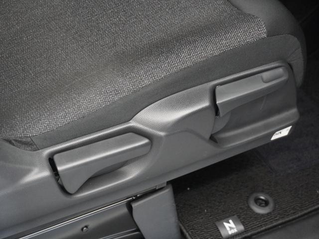 Ｎ－ＢＯＸカスタム ベースグレード　２年保証当社試乗車ナビＤレコＲカメＥＴＣ両電扉　渋滞追従クルーズ　Ｂｌｕｅｔｏｏｔｈ　障害物センサー　シートヒーター　オートハイビーム　１４インチ純正アルミホイール　デイライト　ＵＳＢ接続　フルセグ（28枚目）