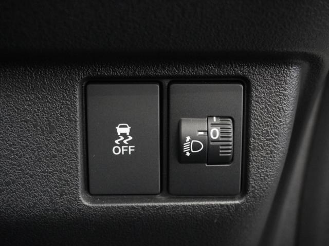 Ｎ－ＢＯＸカスタム ベースグレード　２年保証当社試乗車ナビＤレコＲカメＥＴＣ両電扉　渋滞追従クルーズ　Ｂｌｕｅｔｏｏｔｈ　障害物センサー　シートヒーター　オートハイビーム　１４インチ純正アルミホイール　デイライト　ＵＳＢ接続　フルセグ（31枚目）