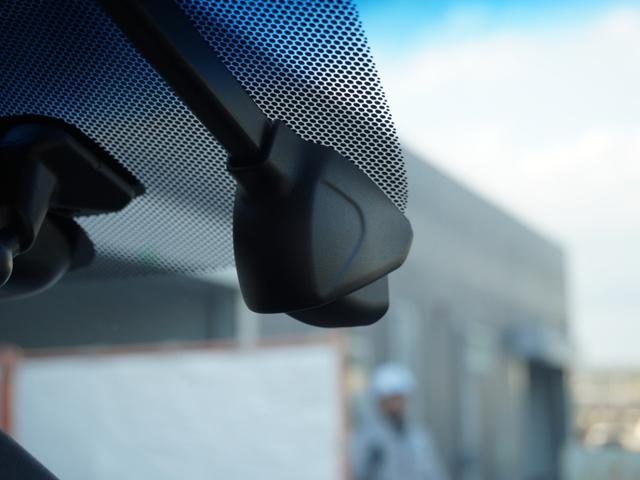 フリードハイブリッド ハイブリッド・Ｇホンダセンシング　ワンオーナー　９インチナビ　バックカメラ　ドラレコ　ＥＴＣ　アダプティブクルーズコントロール　両側電動スライドドア　シートヒーター　Ｂｌｕｅｔｏｏｔｈ　ＬＥＤヘッドライト　衝突被害軽減ブレーキ　禁煙車（5枚目）