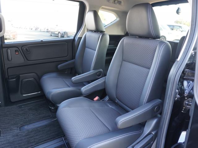 フリードハイブリッド ハイブリッド・Ｇホンダセンシング　ワンオーナー　９インチナビ　バックカメラ　ドラレコ　ＥＴＣ　アダプティブクルーズコントロール　両側電動スライドドア　シートヒーター　Ｂｌｕｅｔｏｏｔｈ　ＬＥＤヘッドライト　衝突被害軽減ブレーキ　禁煙車（11枚目）