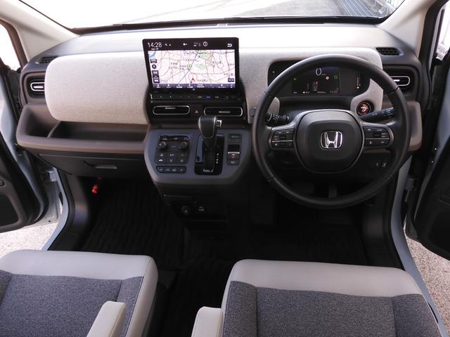 フリード e:HEVエアーEX デモカー 11インチナビ バックカメラ ドラレコ ETC アダプティブクルーズコントロール 両側電動スライドドア シートヒーター Bluetooth LEDヘッドライト 衝突被害軽減ブレーキ 禁煙車(12枚目)