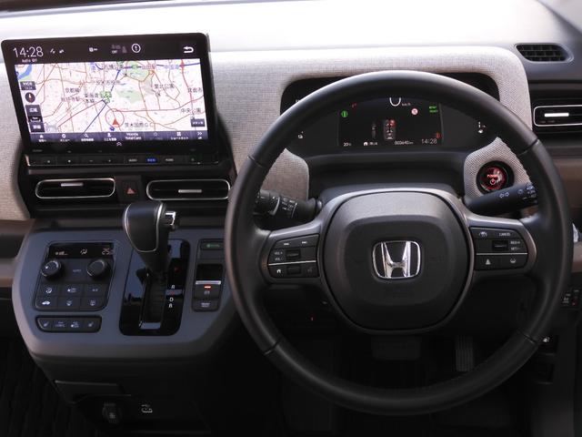 フリード e:HEVエアーEX デモカー 11インチナビ バックカメラ ドラレコ ETC アダプティブクルーズコントロール 両側電動スライドドア シートヒーター Bluetooth LEDヘッドライト 衝突被害軽減ブレーキ 禁煙車(13枚目)