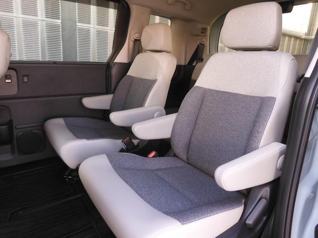 フリード e:HEVエアーEX デモカー 11インチナビ バックカメラ ドラレコ ETC アダプティブクルーズコントロール 両側電動スライドドア シートヒーター Bluetooth LEDヘッドライト 衝突被害軽減ブレーキ 禁煙車(15枚目)