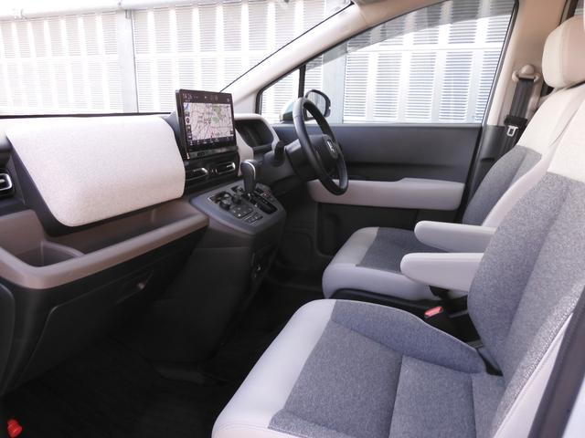 フリード e:HEVエアーEX デモカー 11インチナビ バックカメラ ドラレコ ETC アダプティブクルーズコントロール 両側電動スライドドア シートヒーター Bluetooth LEDヘッドライト 衝突被害軽減ブレーキ 禁煙車(41枚目)