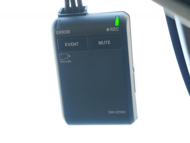 ＷＲ－Ｖ Ｚブラックスタイル　当社デモカー　大画面９インチ純正コネクトナビ　Ｒカメラ　Ｆドラレコ　ＥＴＣ　クルコン　ＢＴ　ＬＥＤヘッド＋フォグ　衝突軽減ブレーキ　黒アルミ　パドル付本革ハンドル　サイド＋カーテンエアバッグ　禁煙車（6枚目）