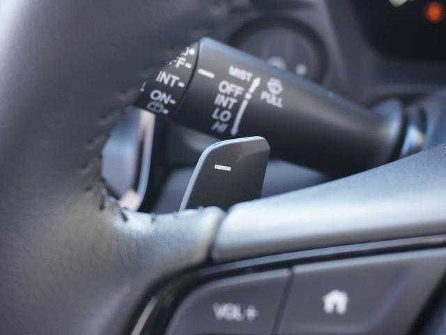 ＷＲ－Ｖ Ｚブラックスタイル　当社デモカー　大画面９インチ純正コネクトナビ　Ｒカメラ　Ｆドラレコ　ＥＴＣ　クルコン　ＢＴ　ＬＥＤヘッド＋フォグ　衝突軽減ブレーキ　黒アルミ　パドル付本革ハンドル　サイド＋カーテンエアバッグ　禁煙車（45枚目）