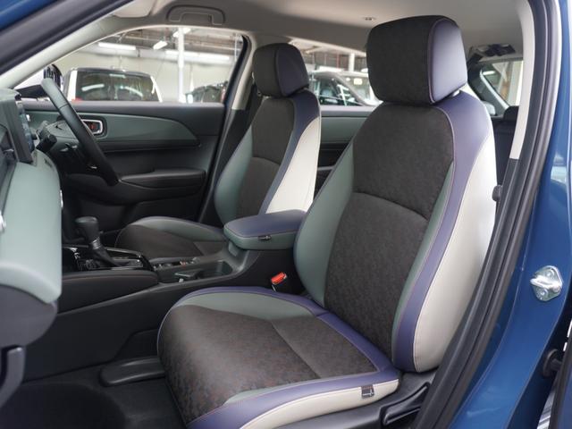 ヴェゼル ｅ：ＨＥＶＸ・ＨｕＮＴパッケージ　デモカー　９インチナビ　バックカメラ　ドラレコ　ＥＴＣ　渋滞追従機能付きアダプティブクルーズコントロール　Ｂｌｕｅｔｏｏｔｈ　ＵＳＢ入力端子　ＬＥＤヘッドライト　純正アルミホイール　減速セレクター（9枚目）