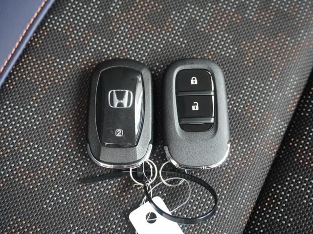 ヴェゼル ｅ：ＨＥＶＸ・ＨｕＮＴパッケージ　デモカー　９インチナビ　バックカメラ　ドラレコ　ＥＴＣ　渋滞追従機能付きアダプティブクルーズコントロール　Ｂｌｕｅｔｏｏｔｈ　ＵＳＢ入力端子　ＬＥＤヘッドライト　純正アルミホイール　減速セレクター（36枚目）