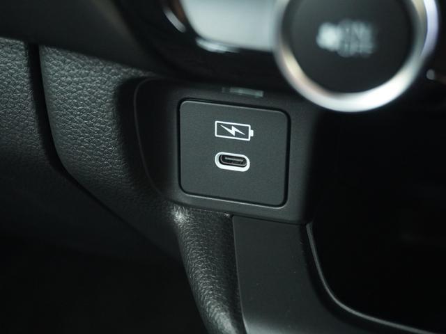 ヴェゼル ｅ：ＨＥＶＸ・ＨｕＮＴパッケージ　デモカー　９インチナビ　バックカメラ　ドラレコ　ＥＴＣ　渋滞追従機能付きアダプティブクルーズコントロール　Ｂｌｕｅｔｏｏｔｈ　ＵＳＢ入力端子　ＬＥＤヘッドライト　純正アルミホイール　減速セレクター（55枚目）