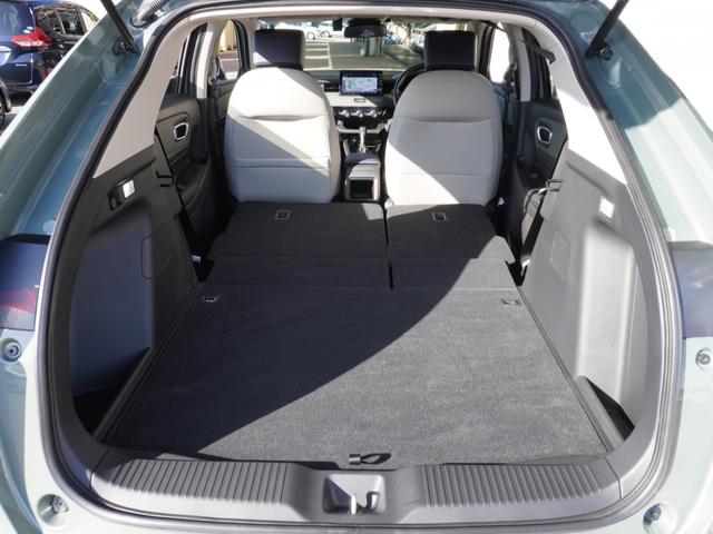 ヴェゼル ｅ：ＨＥＶＸ・ＨｕＮＴパッケージ　デモカー　９インチナビ　バックカメラ　ドラレコ　ＥＴＣ　渋滞追従機能付きアダプティブクルーズコントロール　Ｂｌｕｅｔｏｏｔｈ　ＵＳＢ入力端子　ＬＥＤヘッドライト　純正アルミホイール　フルセグ　禁煙車（12枚目）