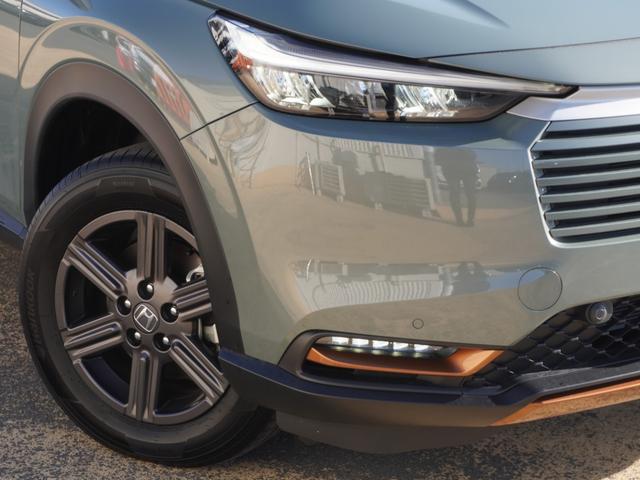 ヴェゼル ｅ：ＨＥＶＸ・ＨｕＮＴパッケージ　デモカー　９インチナビ　バックカメラ　ドラレコ　ＥＴＣ　渋滞追従機能付きアダプティブクルーズコントロール　Ｂｌｕｅｔｏｏｔｈ　ＵＳＢ入力端子　ＬＥＤヘッドライト　純正アルミホイール　フルセグ　禁煙車（28枚目）