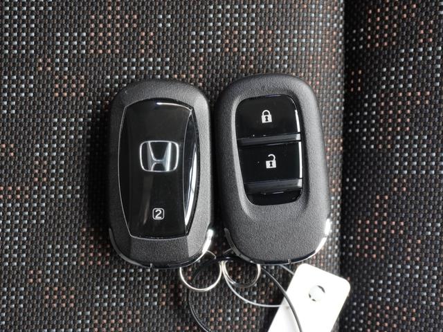 ヴェゼル ｅ：ＨＥＶＸ・ＨｕＮＴパッケージ　デモカー　９インチナビ　バックカメラ　ドラレコ　ＥＴＣ　渋滞追従機能付きアダプティブクルーズコントロール　Ｂｌｕｅｔｏｏｔｈ　ＵＳＢ入力端子　ＬＥＤヘッドライト　純正アルミホイール　フルセグ　禁煙車（36枚目）