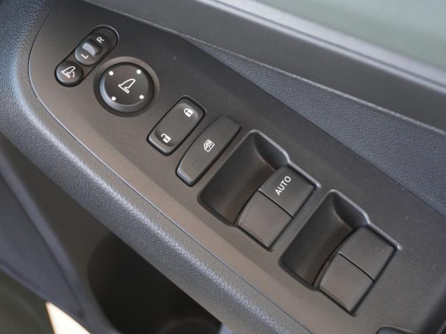 ヴェゼル ｅ：ＨＥＶＸ・ＨｕＮＴパッケージ　デモカー　９インチナビ　バックカメラ　ドラレコ　ＥＴＣ　渋滞追従機能付きアダプティブクルーズコントロール　Ｂｌｕｅｔｏｏｔｈ　ＵＳＢ入力端子　ＬＥＤヘッドライト　純正アルミホイール　フルセグ　禁煙車（43枚目）