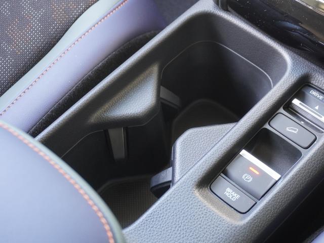 ヴェゼル ｅ：ＨＥＶＸ・ＨｕＮＴパッケージ　デモカー　９インチナビ　バックカメラ　ドラレコ　ＥＴＣ　渋滞追従機能付きアダプティブクルーズコントロール　Ｂｌｕｅｔｏｏｔｈ　ＵＳＢ入力端子　ＬＥＤヘッドライト　純正アルミホイール　フルセグ　禁煙車（52枚目）