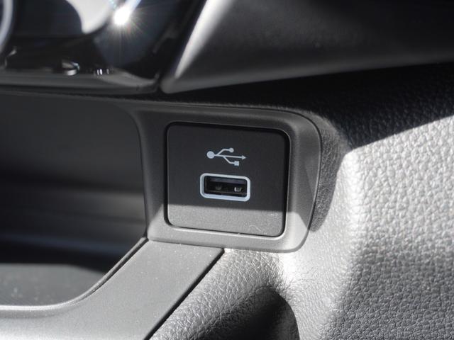 ヴェゼル ｅ：ＨＥＶＸ・ＨｕＮＴパッケージ　デモカー　９インチナビ　バックカメラ　ドラレコ　ＥＴＣ　渋滞追従機能付きアダプティブクルーズコントロール　Ｂｌｕｅｔｏｏｔｈ　ＵＳＢ入力端子　ＬＥＤヘッドライト　純正アルミホイール　フルセグ　禁煙車（59枚目）