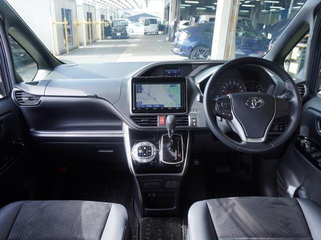 ヴォクシー ZS煌III ワンオーナー 8インチナビ バックカメラ ETC クルーズコントロール 両側電動スライドドア Bluetooth LEDヘッドライト 電動格納ドアミラー 衝突被害軽減ブレーキ 横滑り防止装置 禁煙車(7枚目)