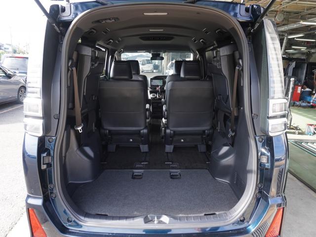 ヴォクシー ZS煌III ワンオーナー 8インチナビ バックカメラ ETC クルーズコントロール 両側電動スライドドア Bluetooth LEDヘッドライト 電動格納ドアミラー 衝突被害軽減ブレーキ 横滑り防止装置 禁煙車(12枚目)