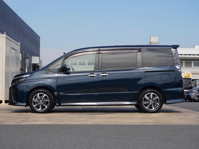 ヴォクシー ZS煌III ワンオーナー 8インチナビ バックカメラ ETC クルーズコントロール 両側電動スライドドア Bluetooth LEDヘッドライト 電動格納ドアミラー 衝突被害軽減ブレーキ 横滑り防止装置 禁煙車(16枚目)