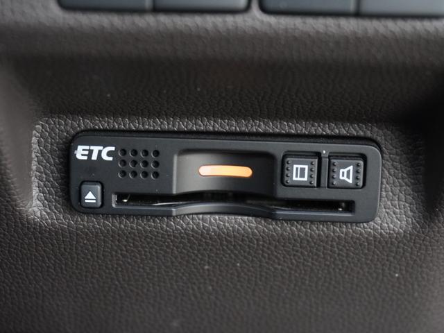 フリード Ｇ・ホンダセンシング　１オーナー　純正７インチナビ（ＶＸＭ－１９５ＶＦｉ）　フルセグ　リアカメラ　ＥＴＣ（ナビ連動）　衝突軽減ブレーキ　両側電動ドア　ウォークスルー　レーンアシスト　ＬＥＤオートライト　アイドリングストップ（6枚目）