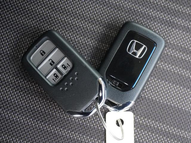 フリード Ｇ・ホンダセンシング　１オーナー　純正７インチナビ（ＶＸＭ－１９５ＶＦｉ）　フルセグ　リアカメラ　ＥＴＣ（ナビ連動）　衝突軽減ブレーキ　両側電動ドア　ウォークスルー　レーンアシスト　ＬＥＤオートライト　アイドリングストップ（36枚目）