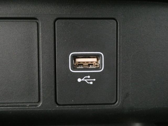 フィット ｅ：ＨＥＶクロスター　ワンオーナー　９インチナビ　バックカメラ　ＥＴＣ　アダプティブクルーズコントロール　Ｂｌｕｅｔｏｏｔｈ　ＵＳＢ入力端子　ＬＥＤヘッドライト　衝突被害軽減ブレーキ　純正アルミホイール　禁煙車（43枚目）