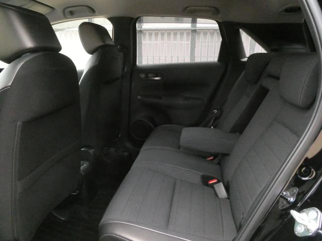 フィット ｅ：ＨＥＶクロスター　ワンオーナー　９インチナビ　バックカメラ　ＥＴＣ　アダプティブクルーズコントロール　Ｂｌｕｅｔｏｏｔｈ　ＵＳＢ入力端子　ＬＥＤヘッドライト　衝突被害軽減ブレーキ　純正アルミホイール　禁煙車（55枚目）