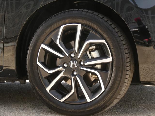 フィット ｅ：ＨＥＶネス　ワンオーナー　９インチナビ　バックカメラ　ドラレコ　ＥＴＣ　アダプティブクルーズコントロール　Ｂｌｕｅｔｏｏｔｈ　ＵＳＢ入力端子　ＬＥＤヘッドライト　衝突被害軽減ブレーキ　純正アルミホイール　禁煙車（17枚目）