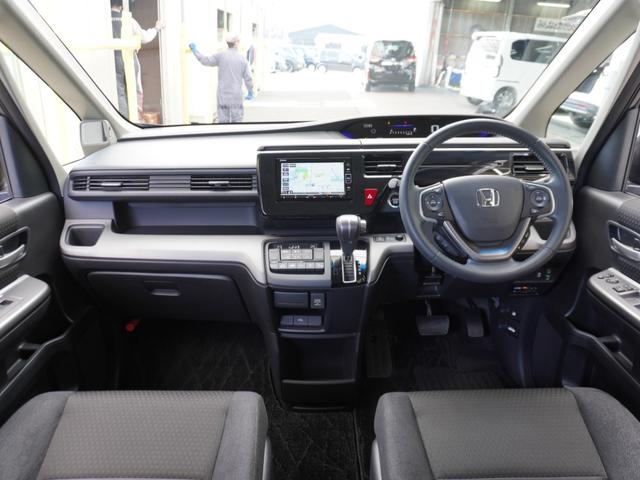 ステップワゴンスパーダ スパーダホンダセンシング　ワンオーナー　９インチナビ　バックカメラ　ドラレコ　ＥＴＣ２．０　アダプティブクルーズコントロール　両側電動スライドドア　Ｂｌｕｅｔｏｏｔｈ　ＬＥＤヘッドライト　衝突被害軽減ブレーキ　禁煙車（12枚目）