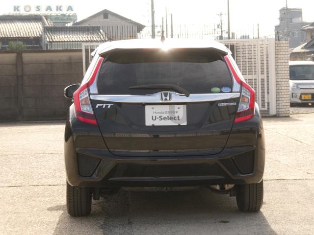 フィットハイブリッド Ｆパッケージコンフォートエディション　７インチナビ　バックカメラ　ＥＴＣ　Ｂｌｕｅｔｏｏｔｈ　ＵＳＢ入力端子　ＬＥＤヘッドライト　衝突被害軽減ブレーキ　　スペアキー有　オートエアコン　アイドリングストップ　電動格納ドアミラー　禁煙車（8枚目）
