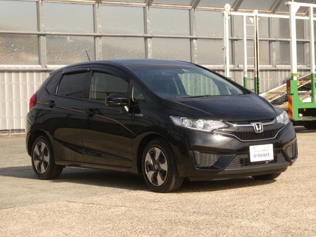 フィットハイブリッド Ｆパッケージコンフォートエディション　７インチナビ　バックカメラ　ＥＴＣ　Ｂｌｕｅｔｏｏｔｈ　ＵＳＢ入力端子　ＬＥＤヘッドライト　衝突被害軽減ブレーキ　　スペアキー有　オートエアコン　アイドリングストップ　電動格納ドアミラー　禁煙車（11枚目）