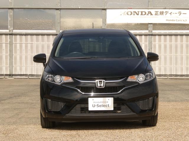 フィットハイブリッド Ｆパッケージコンフォートエディション　７インチナビ　バックカメラ　ＥＴＣ　Ｂｌｕｅｔｏｏｔｈ　ＵＳＢ入力端子　ＬＥＤヘッドライト　衝突被害軽減ブレーキ　　スペアキー有　オートエアコン　アイドリングストップ　電動格納ドアミラー　禁煙車（33枚目）