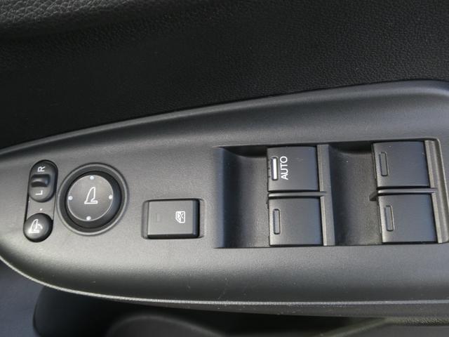 フィットハイブリッド Ｆパッケージコンフォートエディション　７インチナビ　バックカメラ　ＥＴＣ　Ｂｌｕｅｔｏｏｔｈ　ＵＳＢ入力端子　ＬＥＤヘッドライト　衝突被害軽減ブレーキ　　スペアキー有　オートエアコン　アイドリングストップ　電動格納ドアミラー　禁煙車（55枚目）