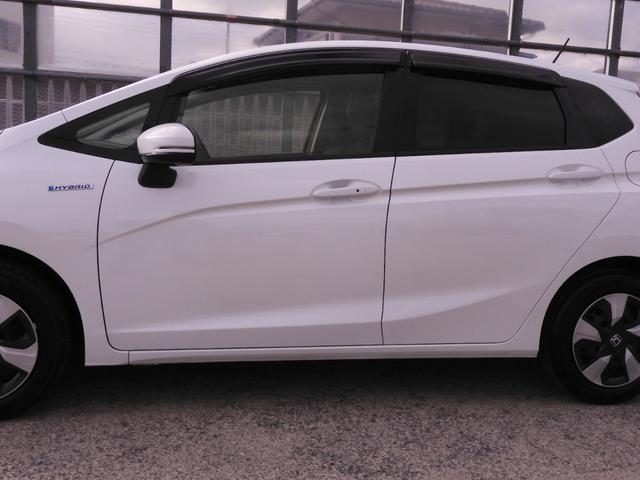 フィットハイブリッド Lホンダセンシング 7インチナビ バックカメラ ETC アダプティブクルーズコントロール Bluetooth USB入力端子 LEDヘッドライト 衝突被害軽減ブレーキ スマートキー フルセグ オートエアコン 禁煙車(30枚目)