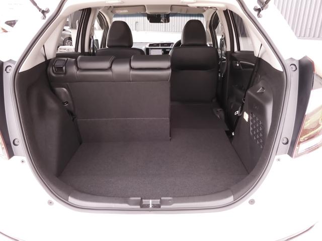 フィットハイブリッド Lホンダセンシング 7インチナビ バックカメラ ETC アダプティブクルーズコントロール Bluetooth USB入力端子 LEDヘッドライト 衝突被害軽減ブレーキ スマートキー フルセグ オートエアコン 禁煙車(38枚目)